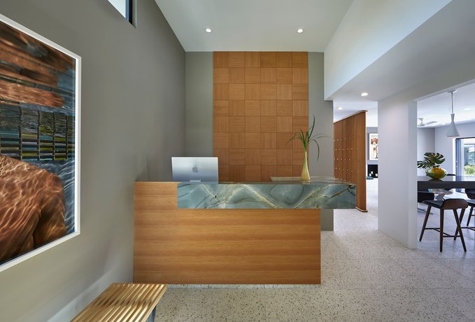 Imagen de los interiores del Hotel Twin Palms Resort - A Gay Men\'s Resort. Foto 16