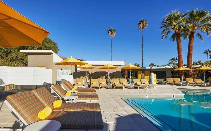 Imagen de la piscina del Hotel Twin Palms Resort - A Gay Men\'s Resort. Foto 19