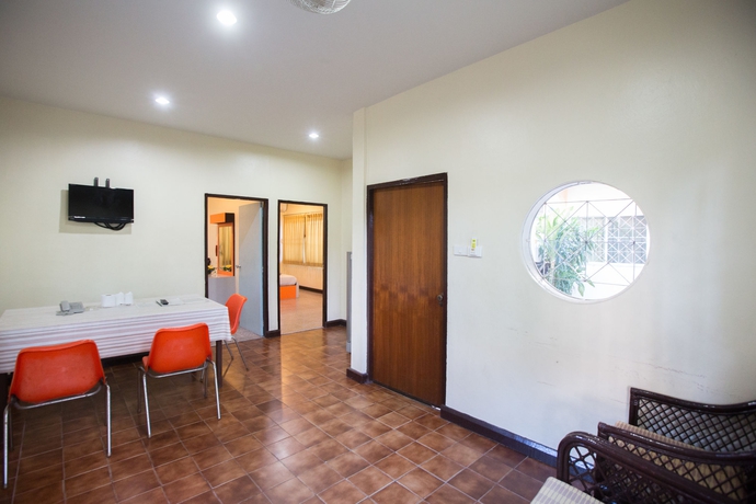 Imagen de la habitación del Hotel Twin Palms Resort. Foto 5