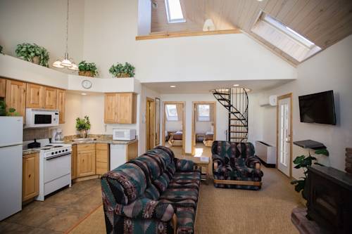 Imagen de la habitación del Hotel Twin Peaks Lodge & Hot Springs. Foto 4