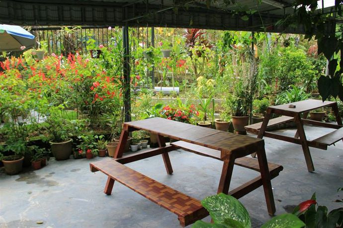 Imagen del bar/restaurante del Hotel Twin Pines. Foto 4