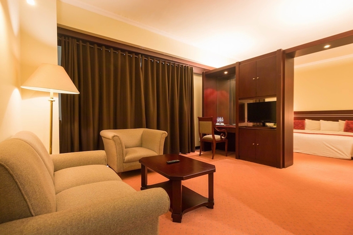 Imagen de la habitación del Hotel Twin Plaza. Foto 3