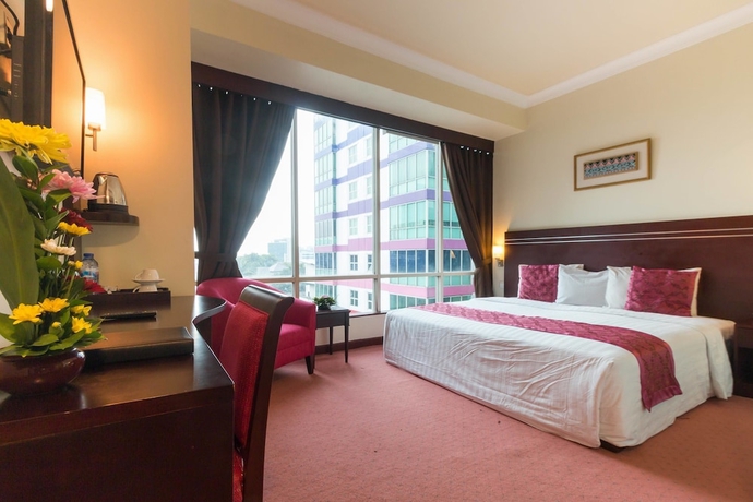 Imagen de la habitación del Hotel Twin Plaza. Foto 6