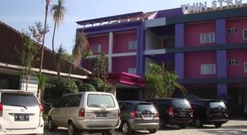 Imagen de los interiores del Hotel Twin Star. Foto 15