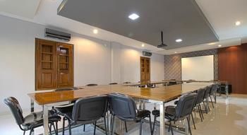 Imagen de los exteriores del Hotel Twin Star. Foto 11