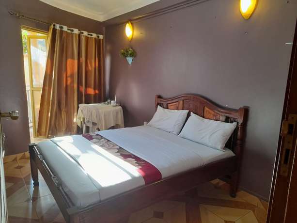 Imagen de la habitación del Hotel Twin Tower Gardens. Foto 7