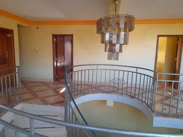 Imagen de la habitación del Hotel Twin Tower Gardens. Foto 10