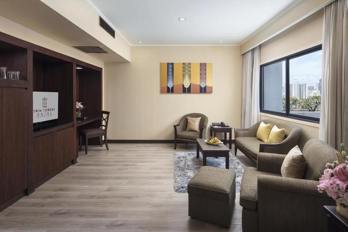 Imagen general del Hotel Twin Towers. Foto 9