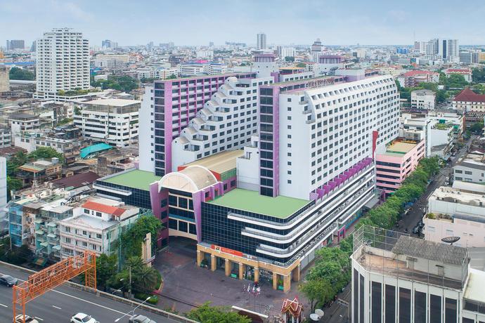 Imagen general del Hotel Twin Towers. Foto 11