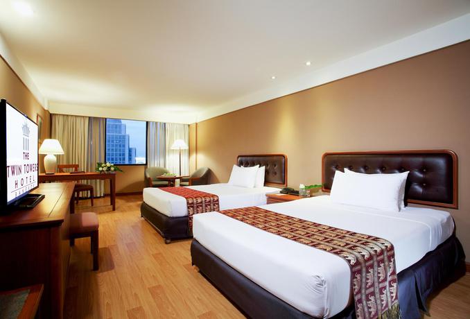 Imagen general del Hotel Twin Towers. Foto 18