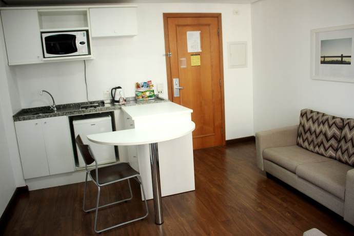 Imagen de la habitación del Hotel Twin Towers Flat. Foto 8