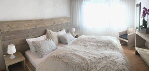 Imagen de la habitación del Hotel Twing. Foto 11