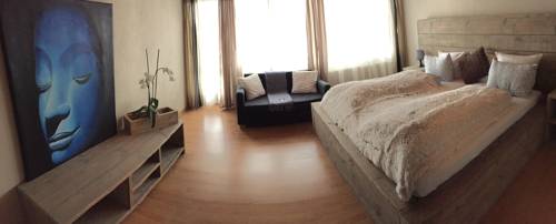 Imagen de la habitación del Hotel Twing. Foto 12