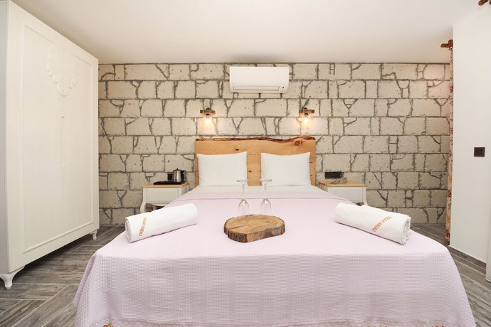 Imagen de la habitación del Hotel Twins, Cesme. Foto 18