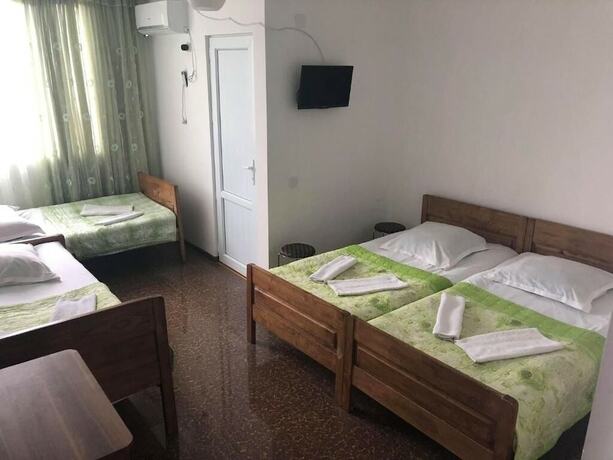 Imagen de la habitación del Hotel Twins. Foto 14