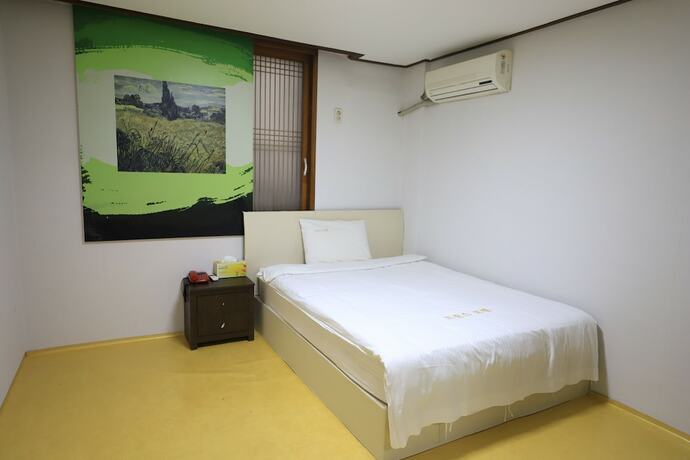 Imagen de la habitación del Hotel Twins, Jeju. Foto 16