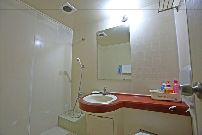 Imagen de la habitación del Hotel Twins, Jeju. Foto 30