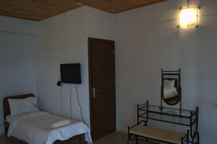 Imagen de la habitación del Hotel Twins Wine Cellar. Foto 17