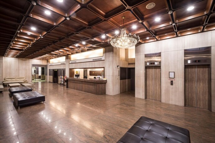 Imagen de los interiores del Hotel Twinstar. Foto 23