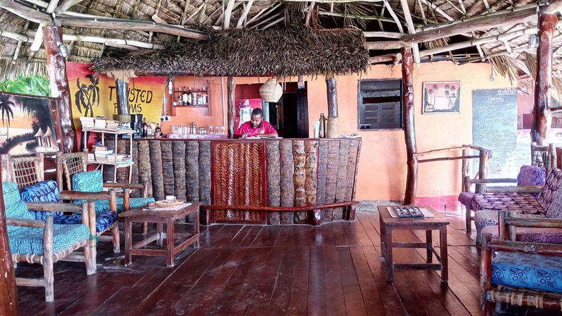 Imagen general del Hotel Twisted Palms Lodge and Restaurant. Foto 1