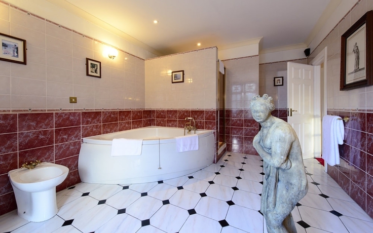 Imagen de la habitación del Hotel Two Bridges. Foto 17