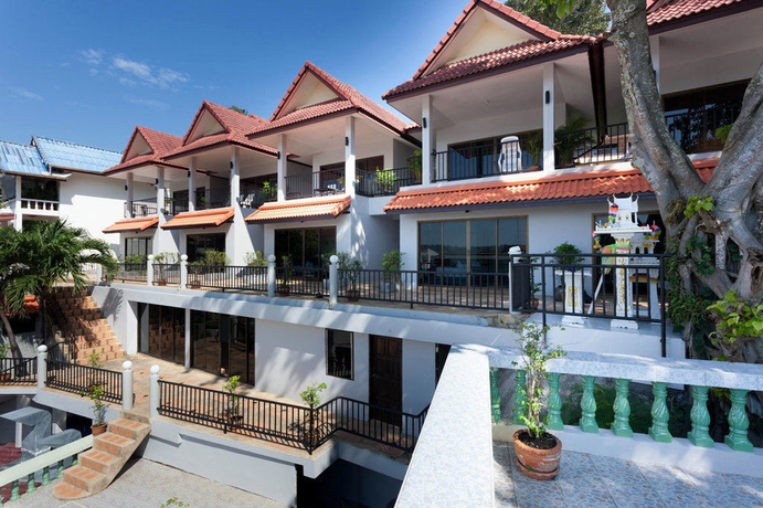 Imagen de los exteriores del Hotel Two Chefs Inn. Foto 8