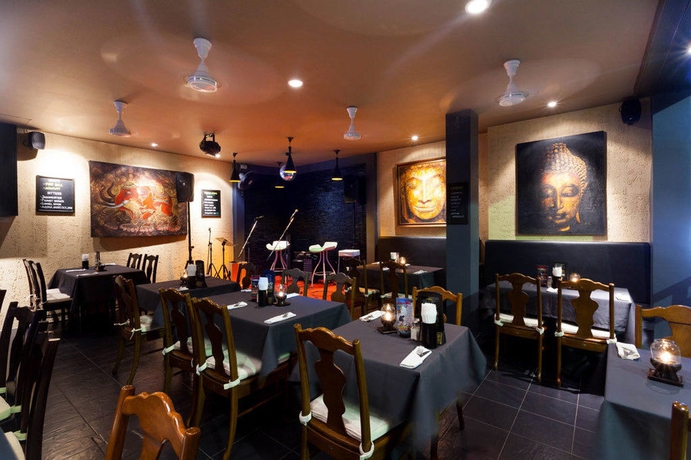 Imagen del bar/restaurante del Hotel Two Chefs Inn. Foto 4