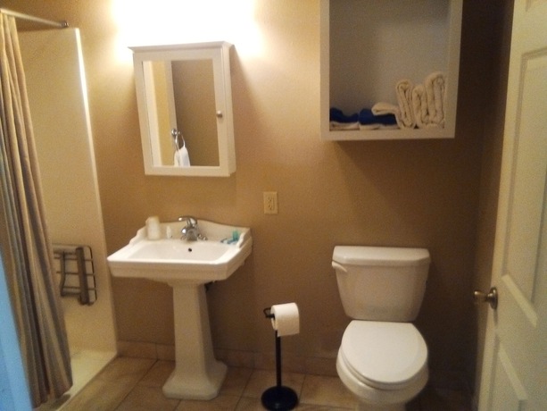 Imagen de la habitación del Hotel Two Rivers Inn West. Foto 18