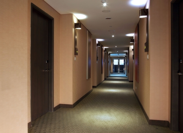 Imagen de los interiores del Hotel Two Tails Luzhou. Foto 15