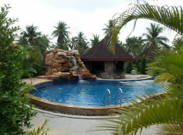 Imagen de la piscina del Hotel Two Tiger Resort and Spa. Foto 28