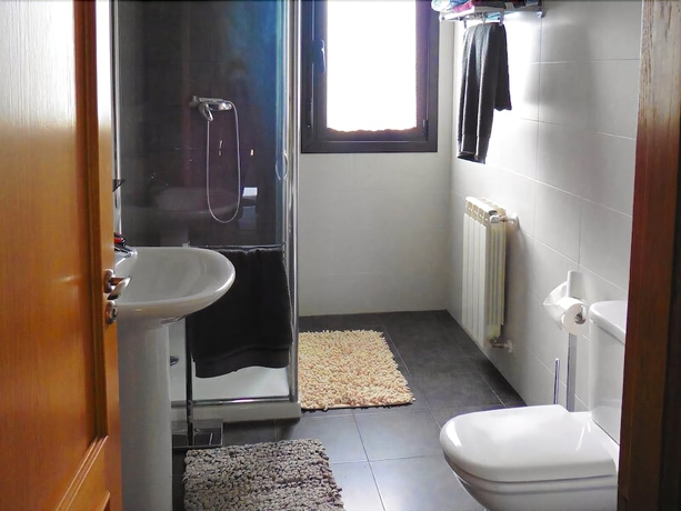 Imagen de la habitación del Hotel Txanpardin. Foto 8