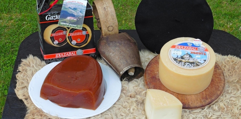 Imagen del bar/restaurante del Hotel Txanpardin. Foto 4