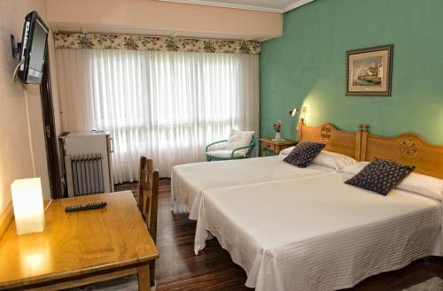 Imagen de la habitación del Hotel Txaraka. Foto 2