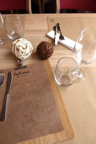 Imagen del bar/restaurante del Hotel Txikierdi Alde. Foto 7