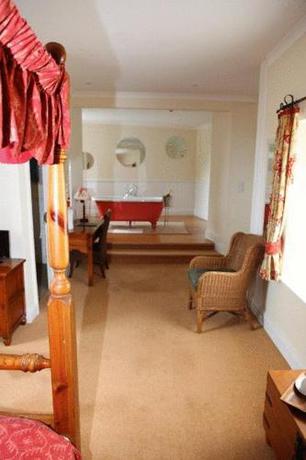 Imagen de la habitación del Hotel Tyacks. Foto 7