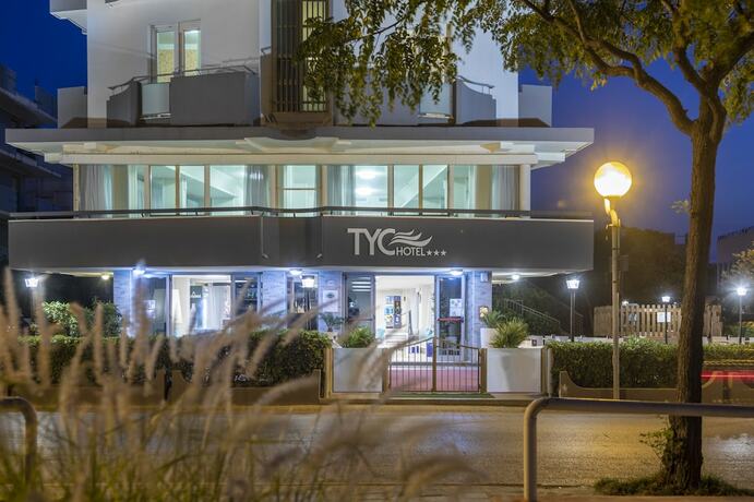 Imagen general del Hotel Tyc. Foto 7