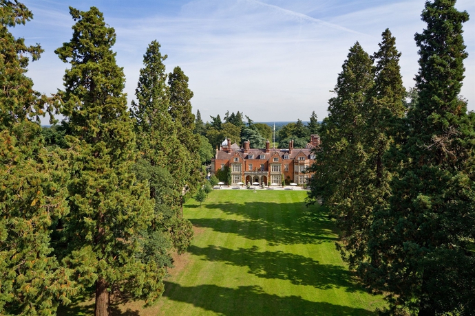 Imagen de los exteriores del Hotel Tylney Hall. Foto 10