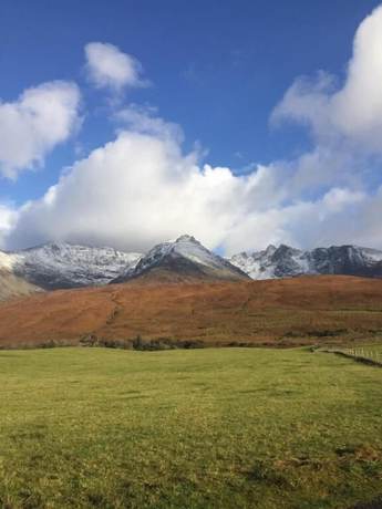 Imagen de los exteriores del Hotel Tyndrum Lodges. Foto 11