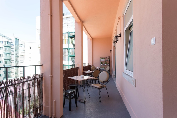 Imagen de la habitación del Hotel Typical Lisbon Guest House. Foto 13