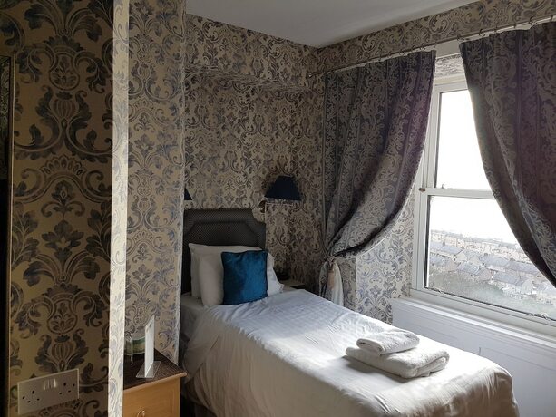 Imagen de la habitación del Hotel Tyr Graig Castle. Foto 19