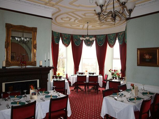 Imagen general del Hotel Tyr Graig Castle. Foto 14