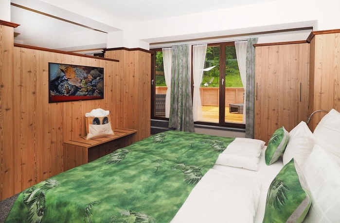 Imagen de la habitación del Hotel Tyrol. Foto 13