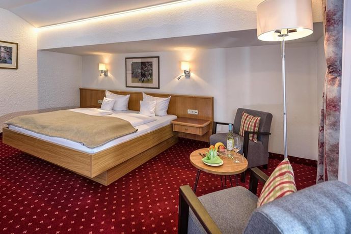 Imagen de la habitación del Hotel Tyrol. Foto 16