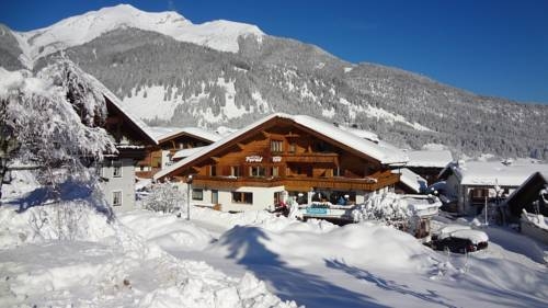 Imagen general del Hotel Tyrol, LERMOOS . Foto 5