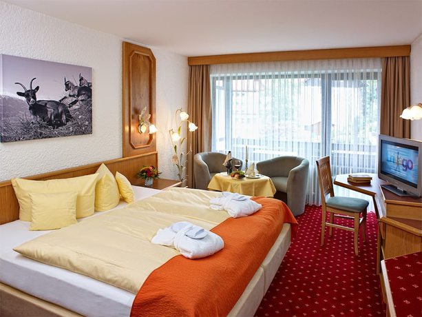Imagen de la habitación del Hotel Tyrol, Oberstaufen. Foto 18