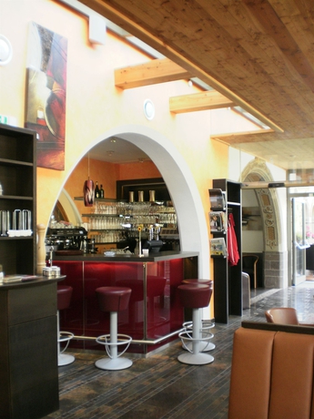 Imagen del bar/restaurante del Hotel Tyrolis. Foto 4