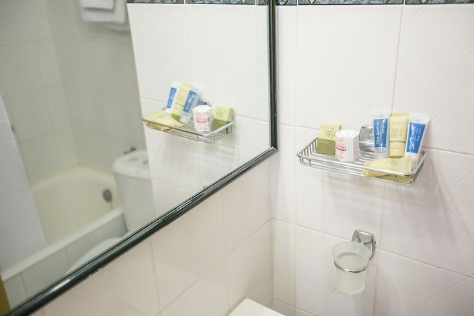 Imagen de la habitación del Hotel Tzaki. Foto 13