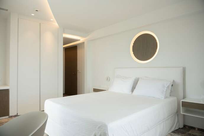 Imagen de la habitación del Hotel Tzanis Resort. Foto 13