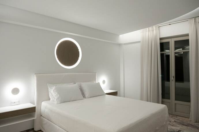 Imagen de la habitación del Hotel Tzanis Resort. Foto 15