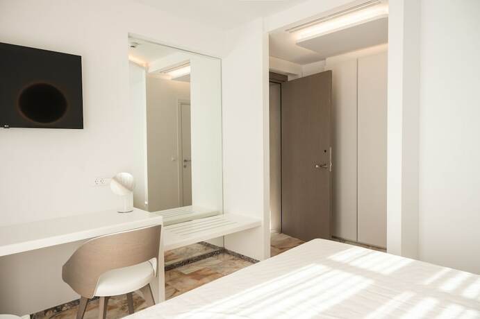 Imagen de la habitación del Hotel Tzanis Resort. Foto 19